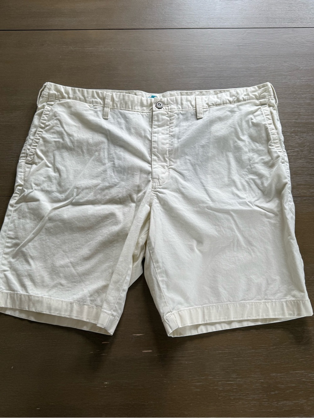 Tommy Bahama Men's Lightweight Cotton Shorts in Off-White
